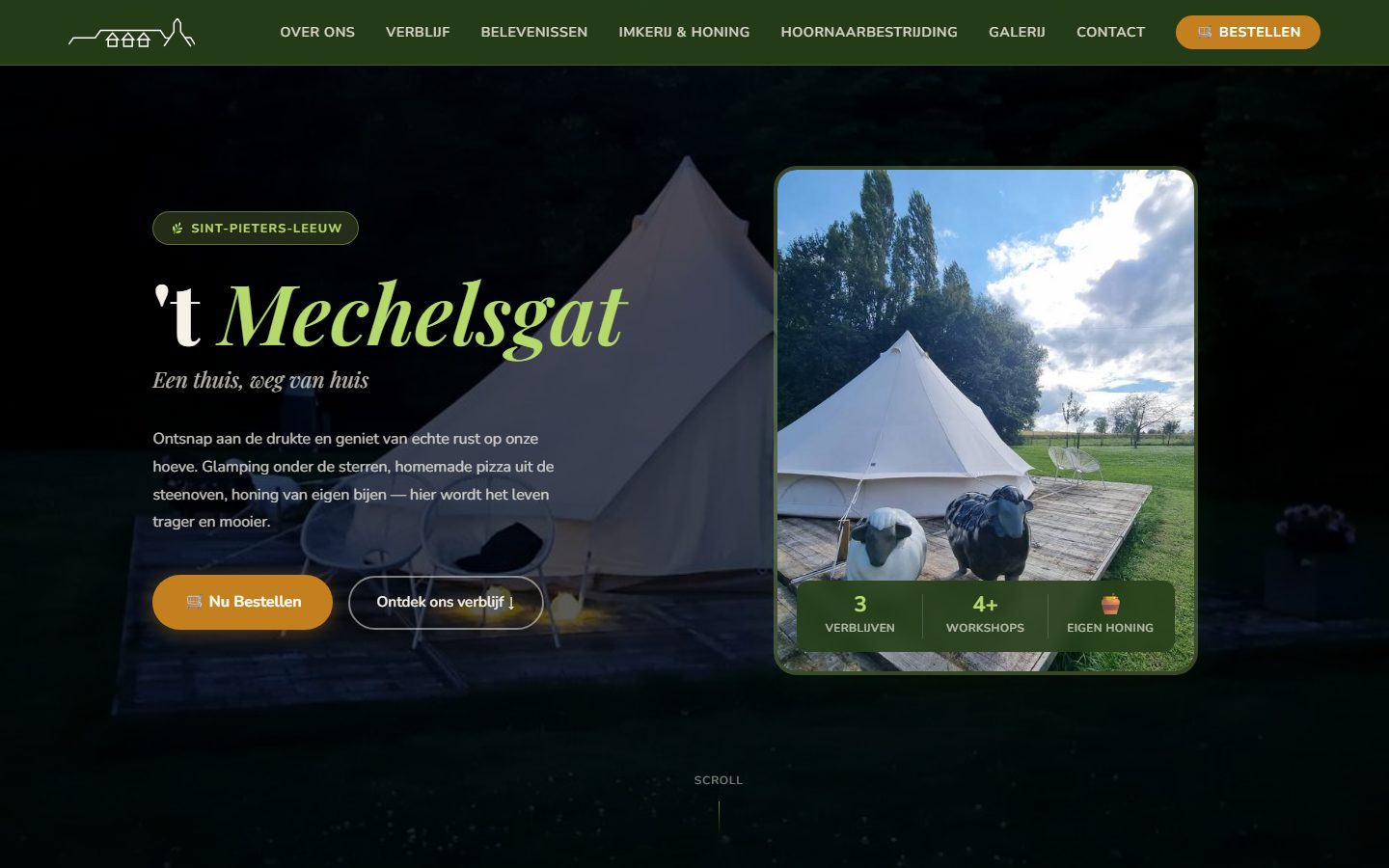 De homepage van tmechelsgat.be met de belltent in het donker en de knoppen Nu Bestellen en Ontdek ons verblijf